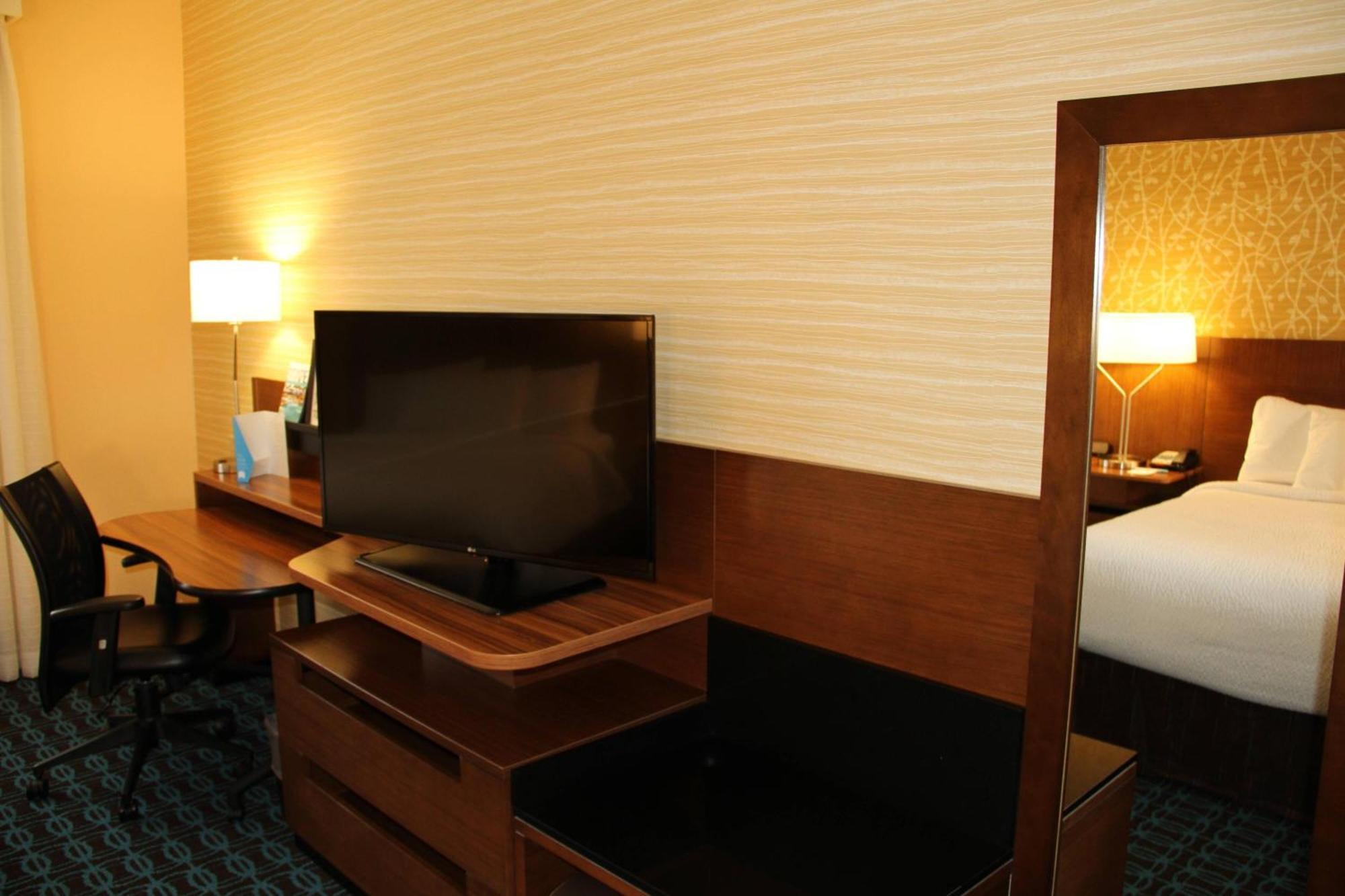 Fairfield By Marriott & Lebanon Valley 3*